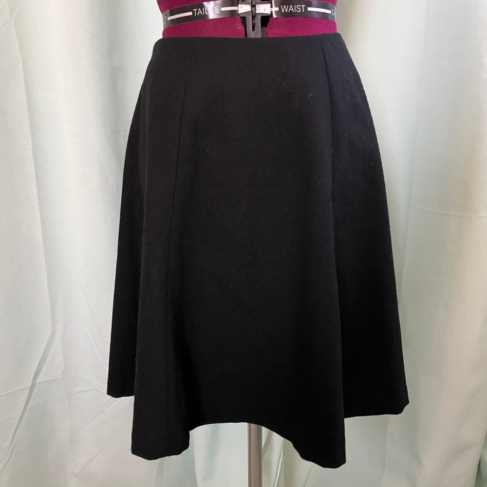 Wool mix fabric skirt in size M